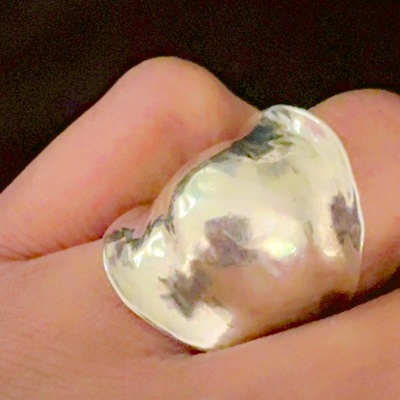 Bold Vintage-Style Silver Ring- Wide Band with Hammered Detail! size 7 - Picture 4 of 5